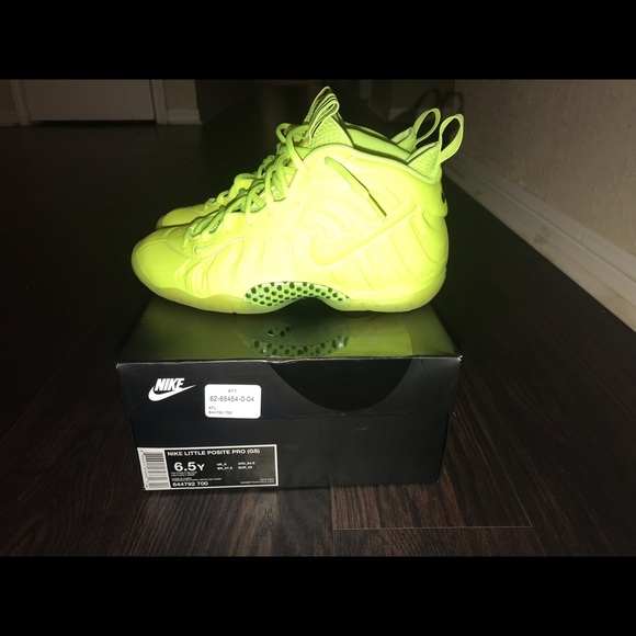 Nike Foamposite neon - Picture 1 of 7